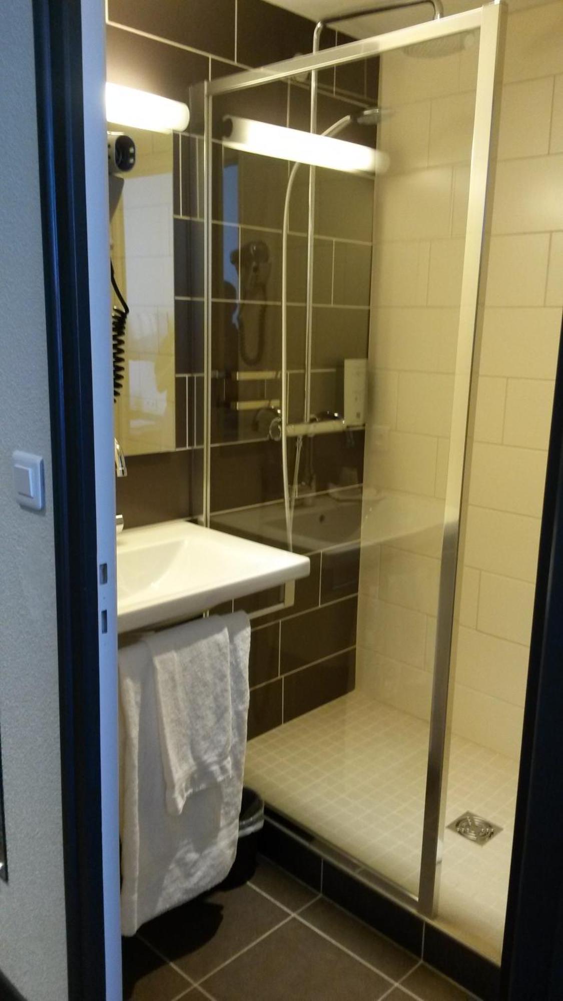 Hotel De La Cloche Dole Room photo